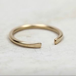 Horseshoe 14K Gold Ring size 7